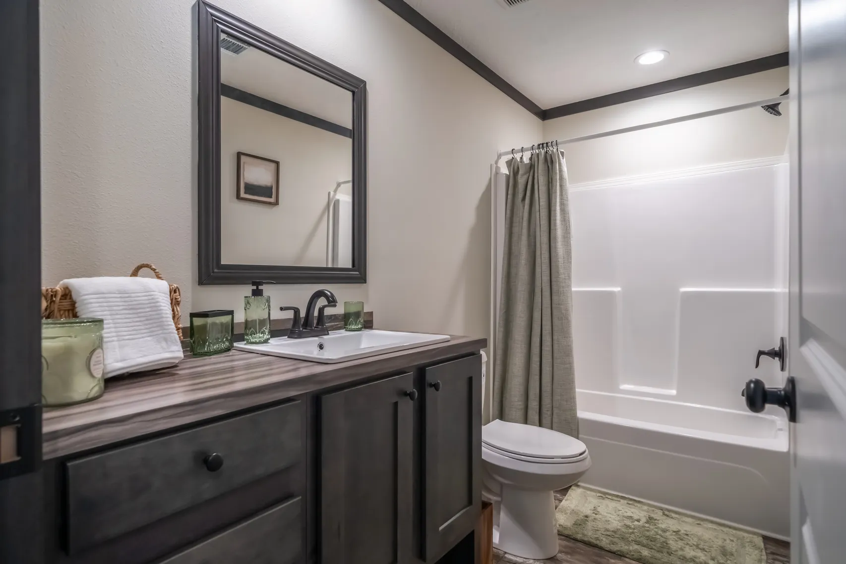 Baby Boujee manufactured home by Clayton — photo 13 of 13