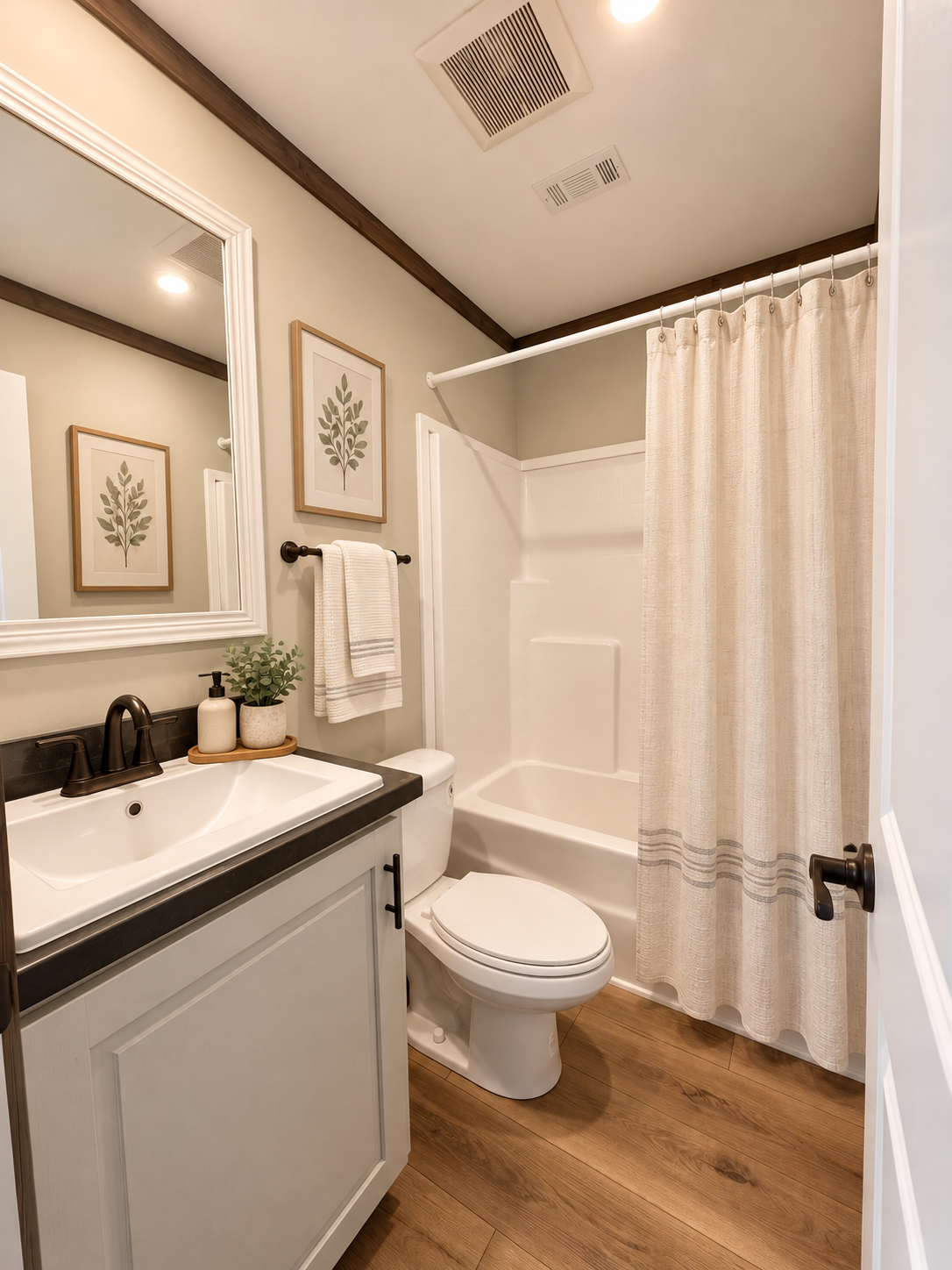 Bandit manufactured home by Clayton — photo 12 of 13