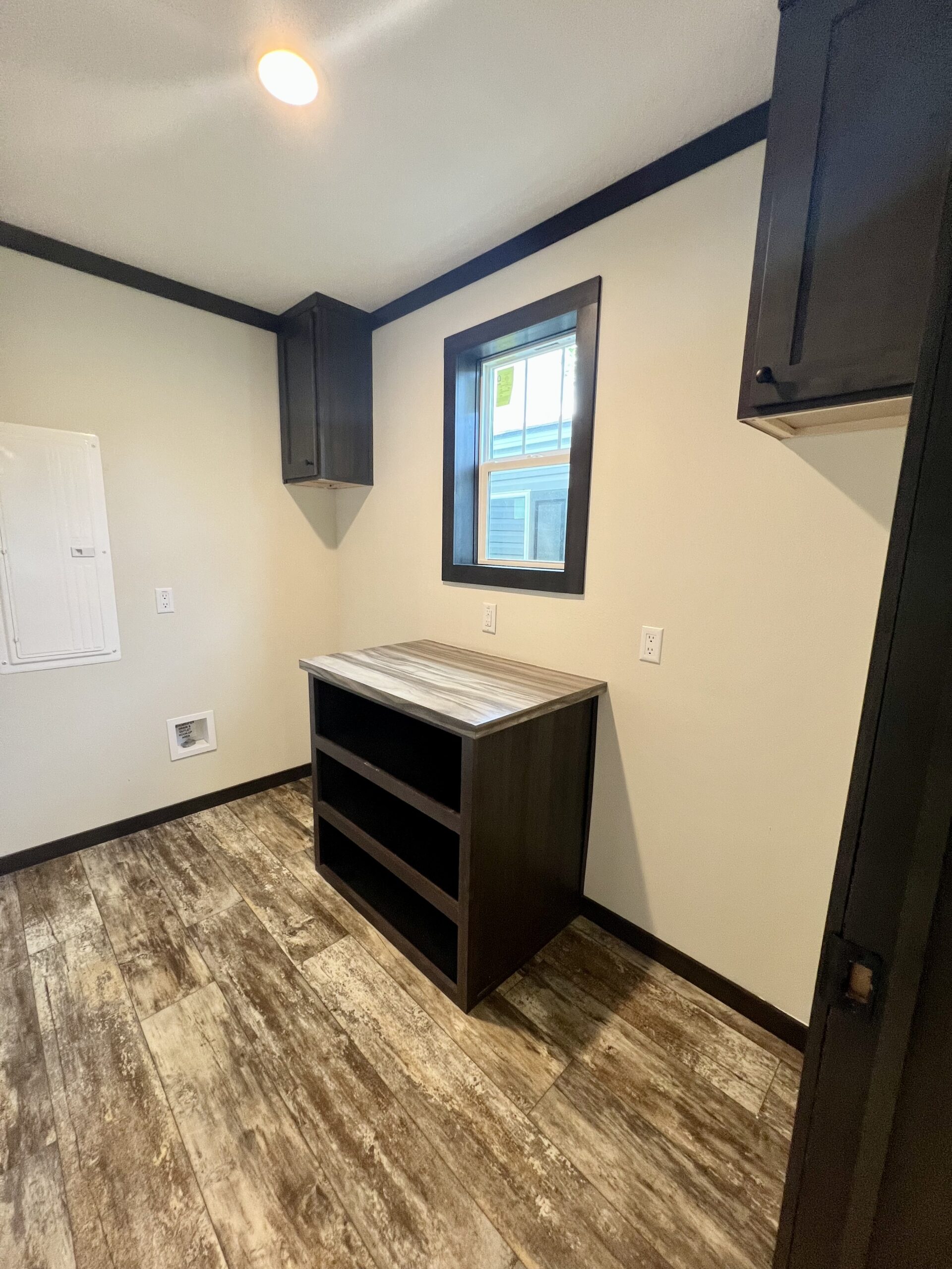 Boujee 56 manufactured home by Clayton — photo 12 of 19