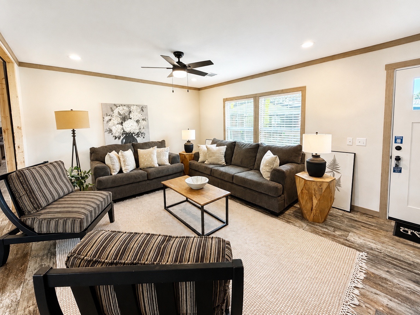 Boujee XL manufactured home by Clayton — photo 2 of 23