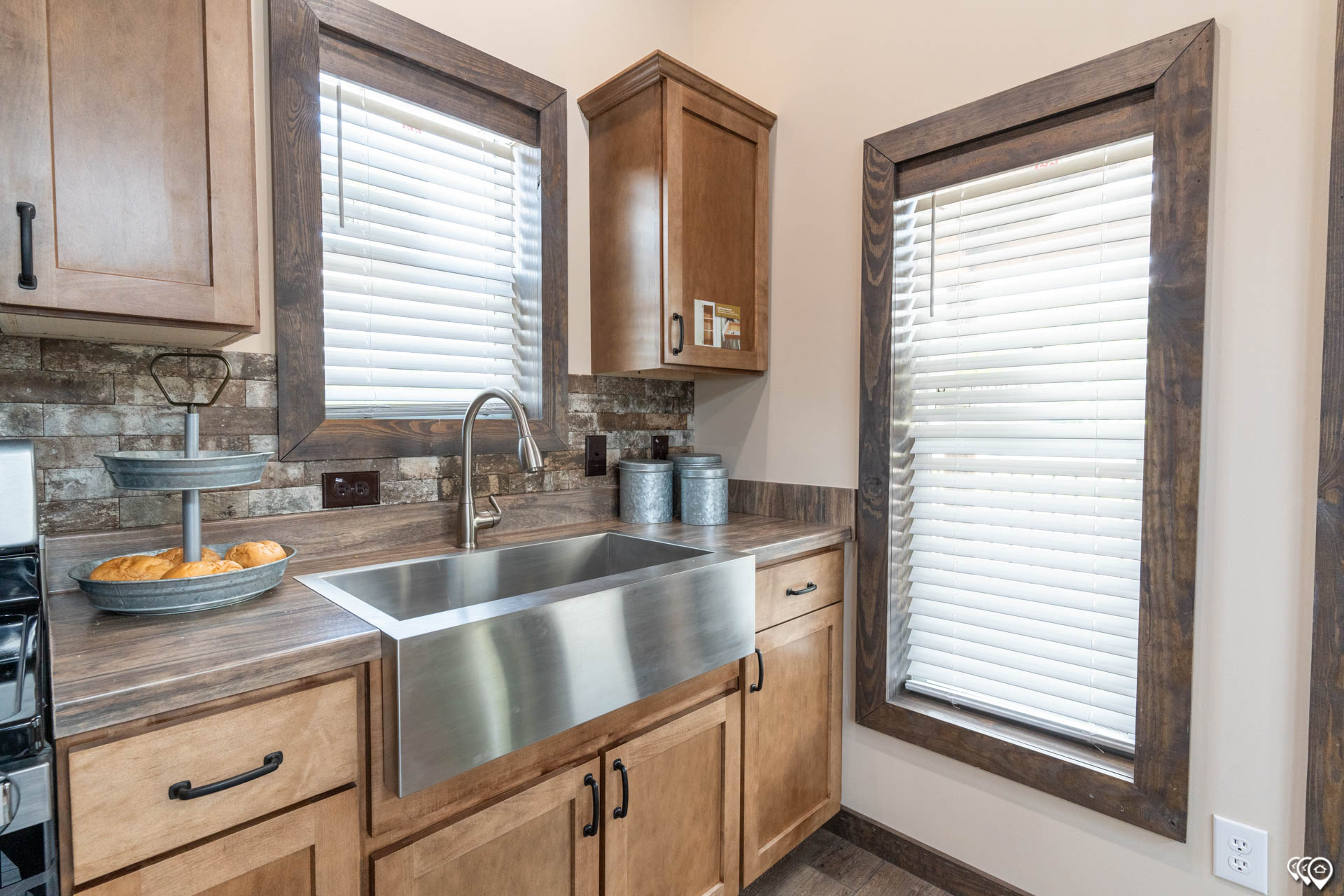 Cozy Cottage manufactured home by Deer Valley — photo 9 of 13