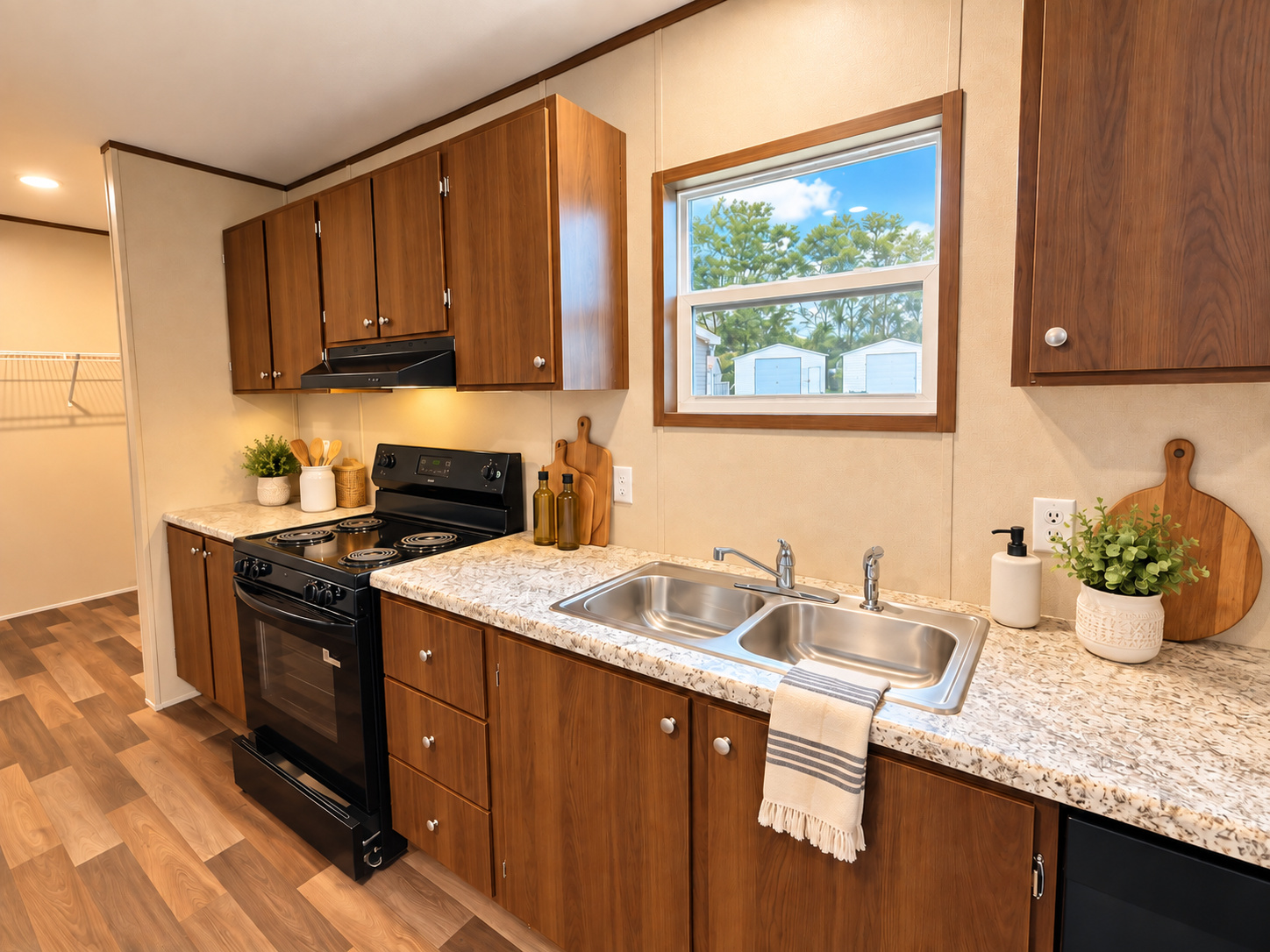 Oak manufactured home by TRU Homes — photo 8 of 11